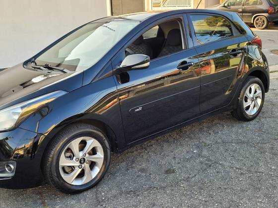 HYUNDAI HB20 1.6 COMFORT PLUS 16V FLEX 4P MANUAL HYUNDAI HB20 1.6 COMFORT PLUS 16V FLEX 4P MANUAL